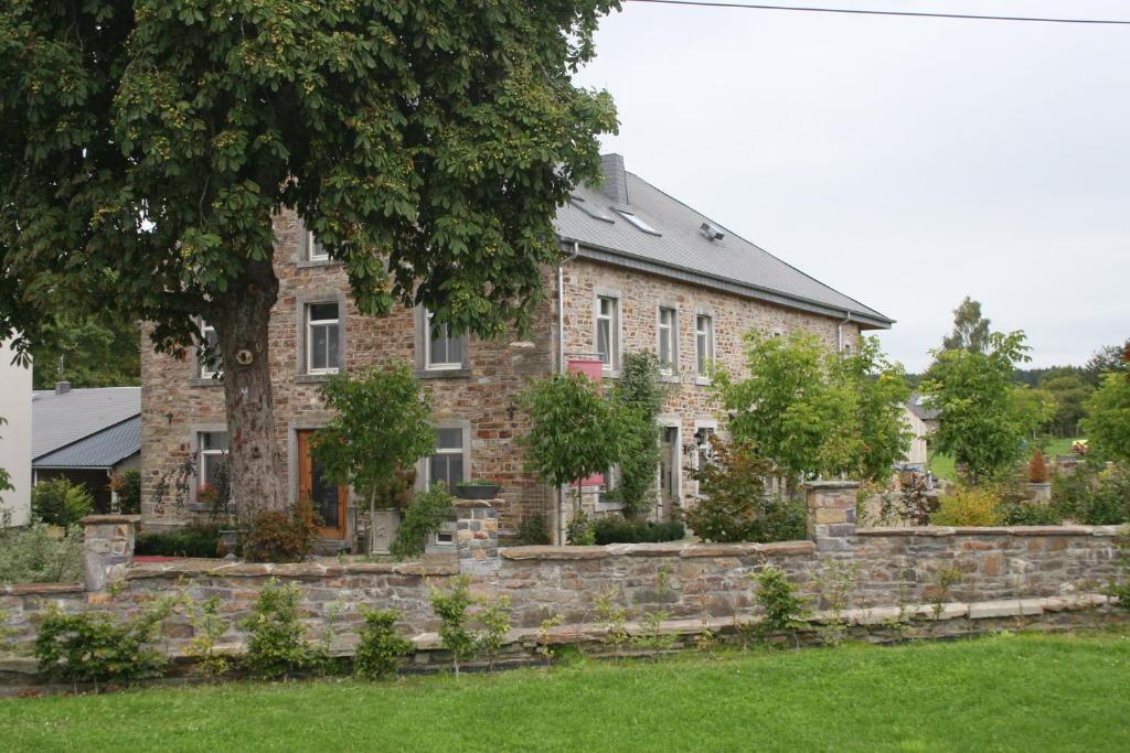 B&B Le Tapis Rouge Vielsalm Esterno foto