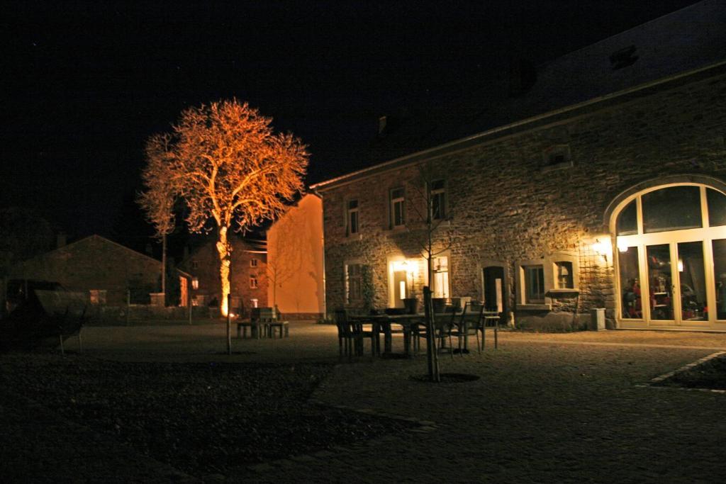 B&B Le Tapis Rouge Vielsalm Esterno foto